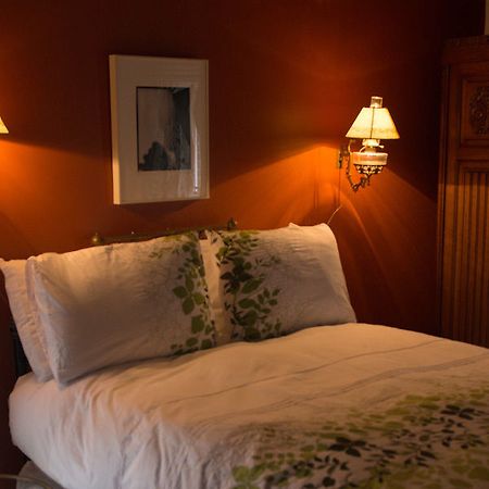Oscar'S Bed & Breakfast Buffalo Exterior photo