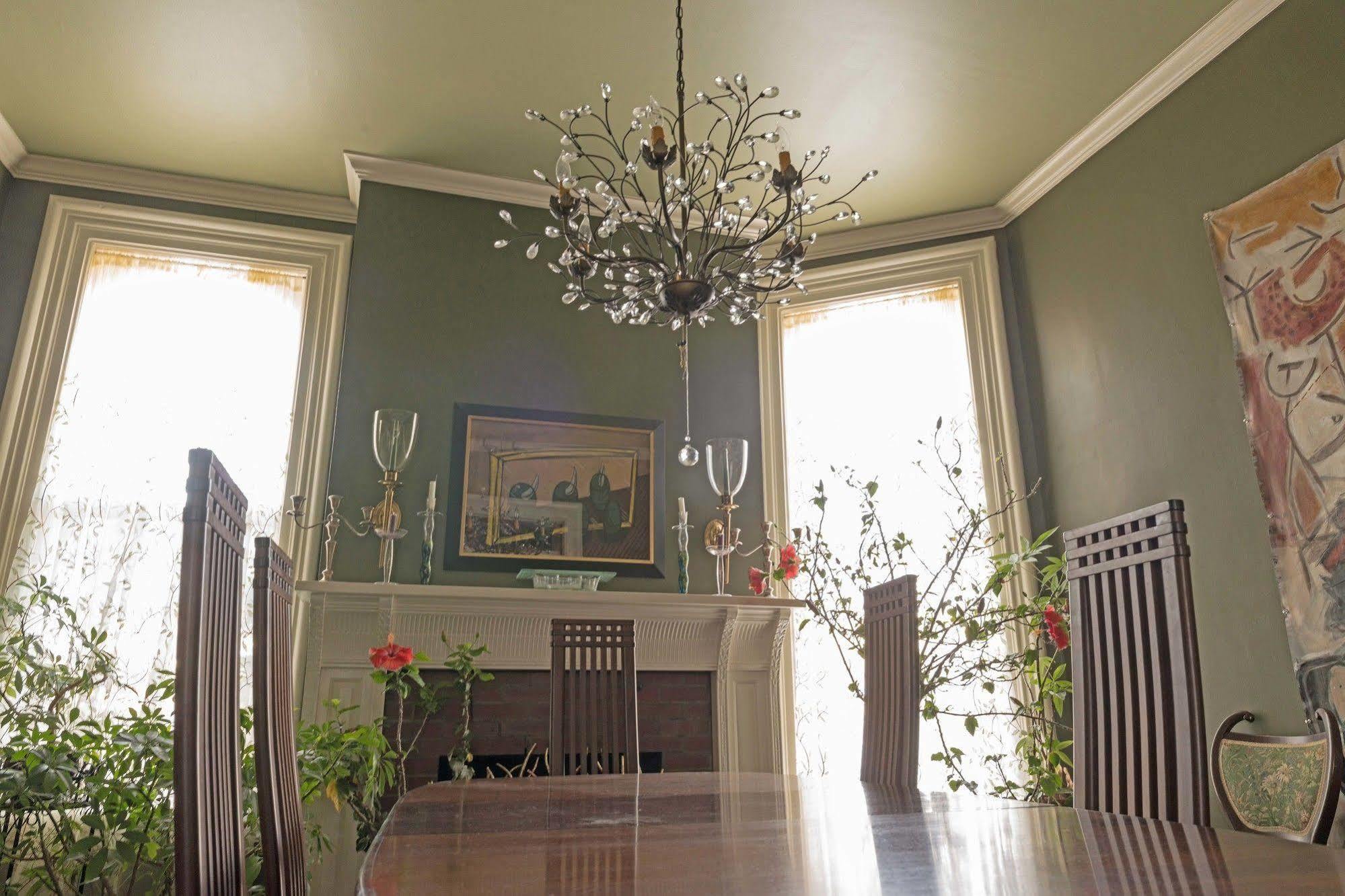 Oscar'S Bed & Breakfast Buffalo Exterior photo